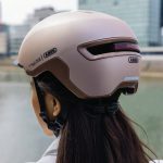 ABUS HUD Y Fahrradhelm mit LED
