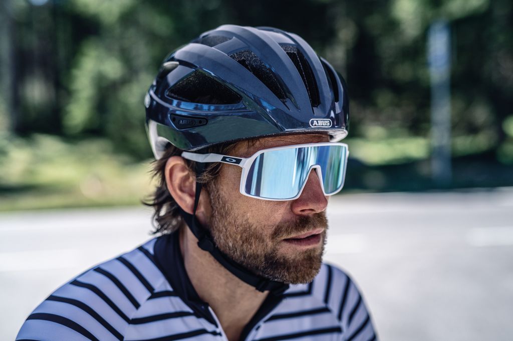 abus-rennradhelm-735eza-1.jpg ABUS Rennradhelm Macator sportiver Fahrradhelm für – Bild 1