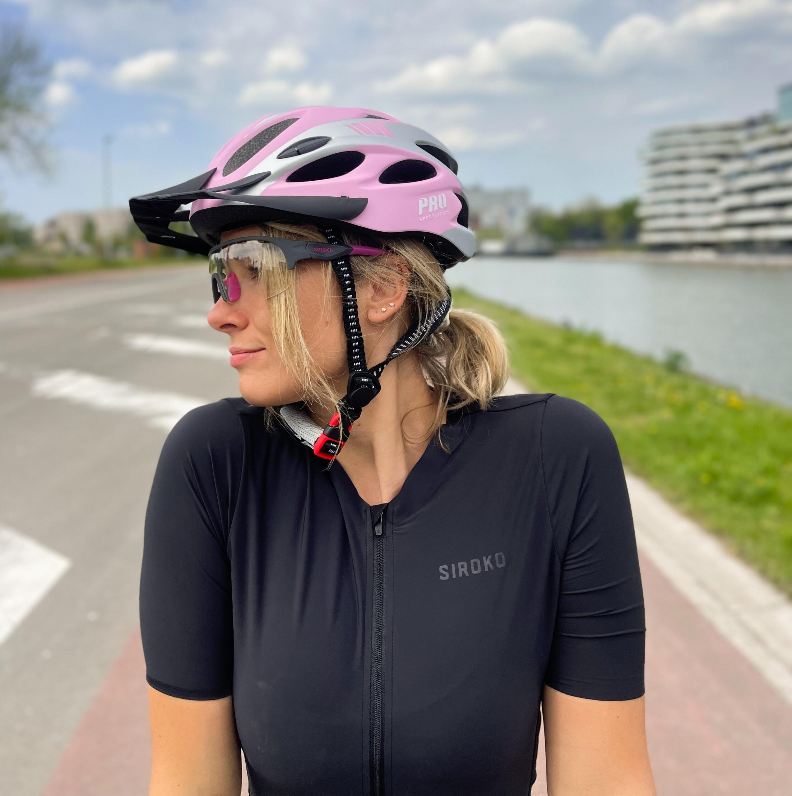fahrradhelm-frauen-990hfy-1.jpg Fahrradhelm Damen/Frauen Erwachsene – Mattrosa/Grau | Decathlon – Bild 1