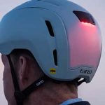 15 Fahrradhelme mit integrierter Beleuchtung