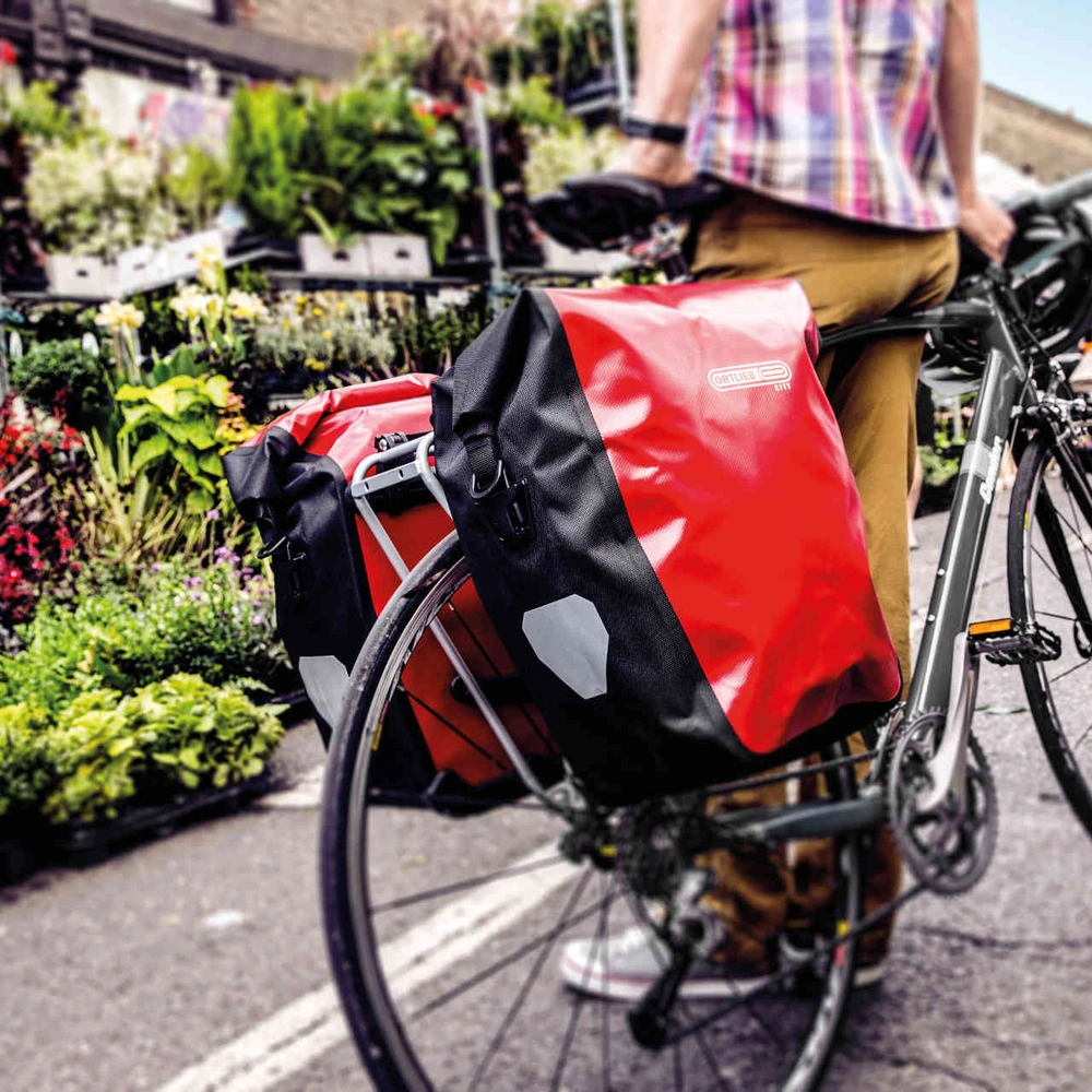 fahrradtasche-gepaecktraeger-ortlieb-067ukz.webp Der Ortlieb Back Roller – die optimale Fahrradtasche? – Bild 1