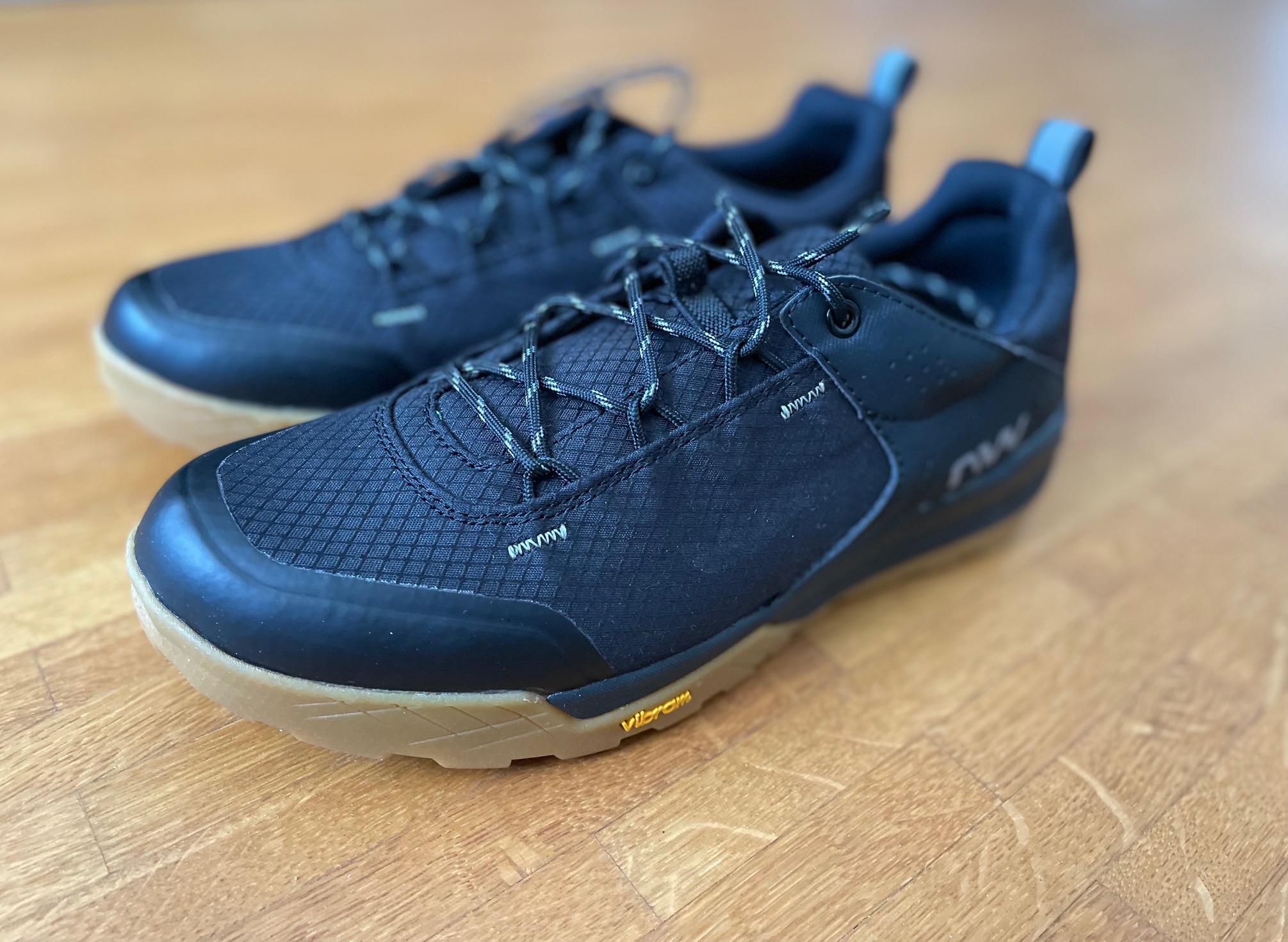gravel-schuhe-damen-782jlj-1.jpg Gravel Bike Schuhe Damen I Ausrüstungstipps von Frau zu Frau – Bild 1