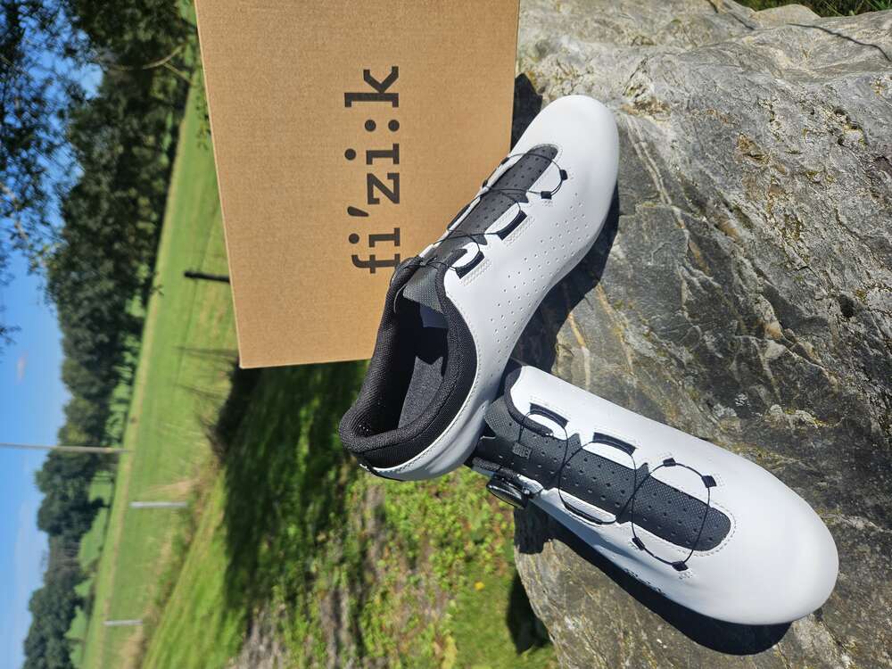 rennradschuhe-spd-365ren-1.jpg FIZIK VENTO OMNA Rennradschuh weiß SPD SL S TEC sports – Bild 1