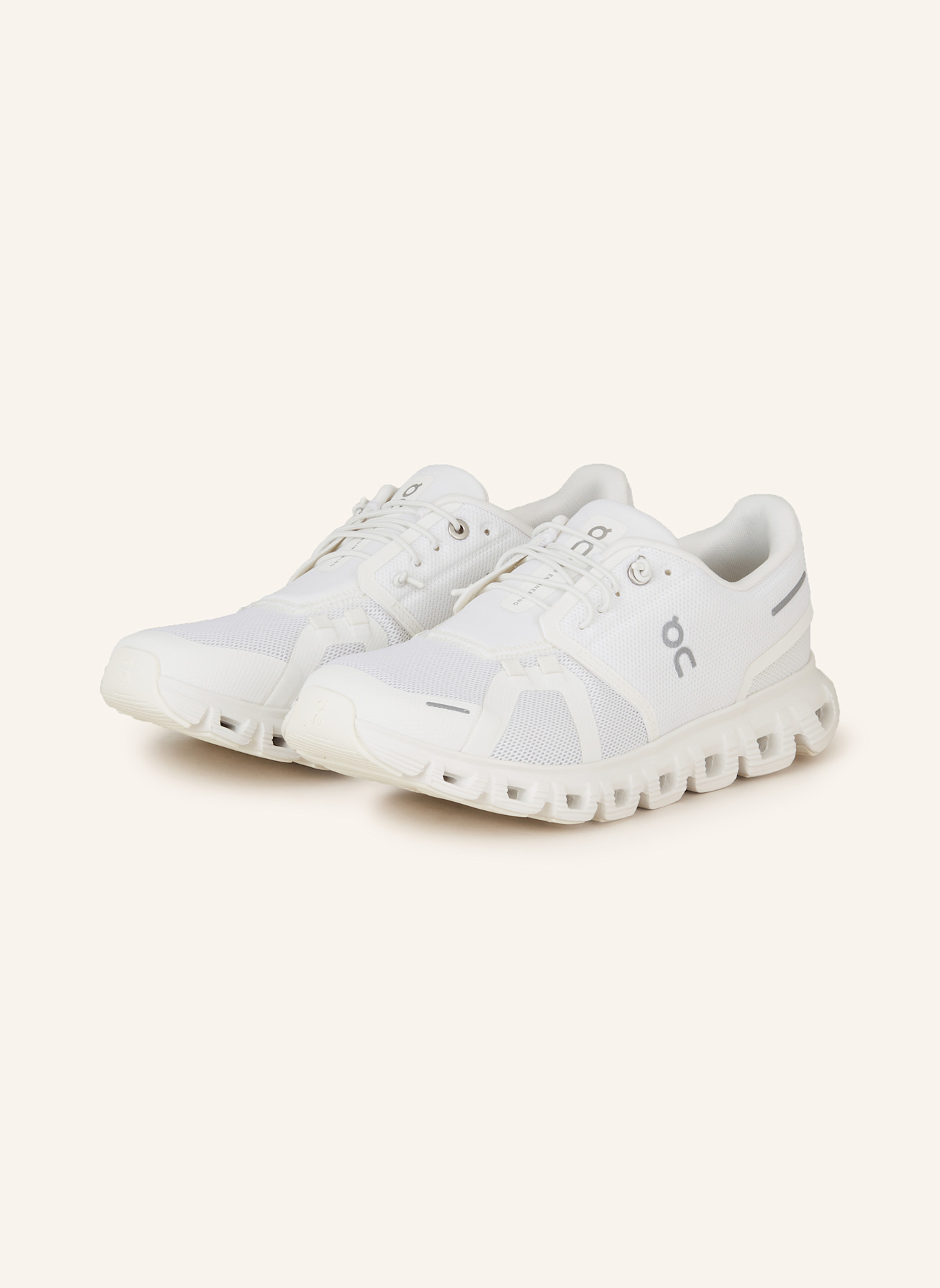 schuhe-on-cloud-damen-583ept-1.jpg On Sneaker CLOUD 6 in 1200 white | white – Bild 1